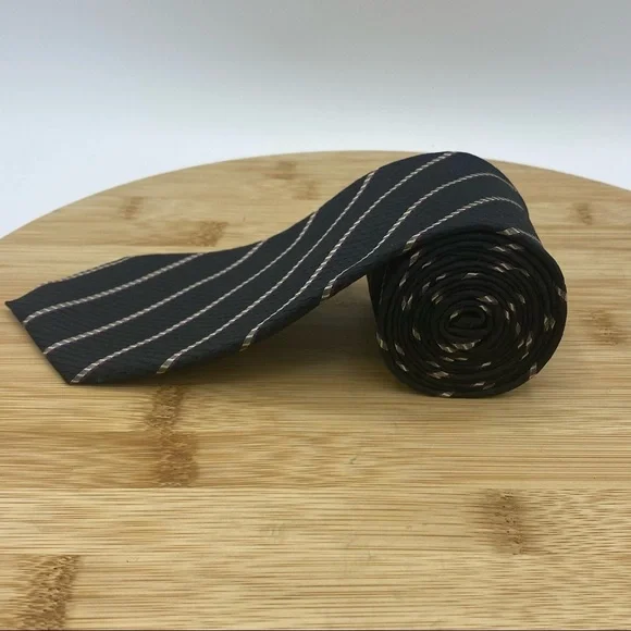 FENDIMen's Tie; Pure Italian Silk